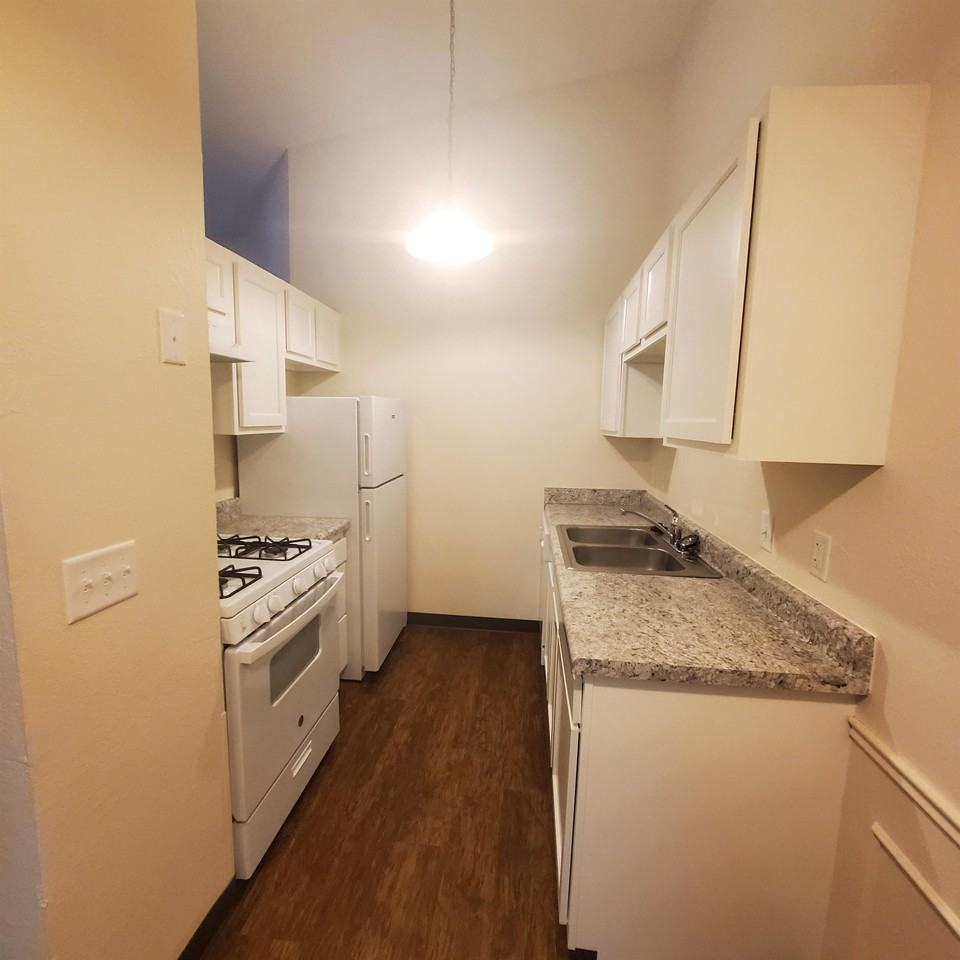 6122 Northtowne Ct #6122-08 - Photo 2 of 24