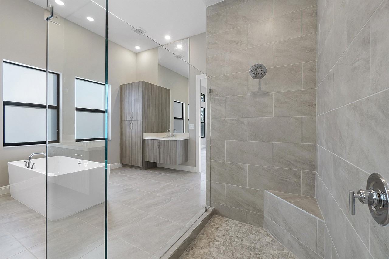 9065 W Parkland Bay Trl #1 - Photo 7 of 33