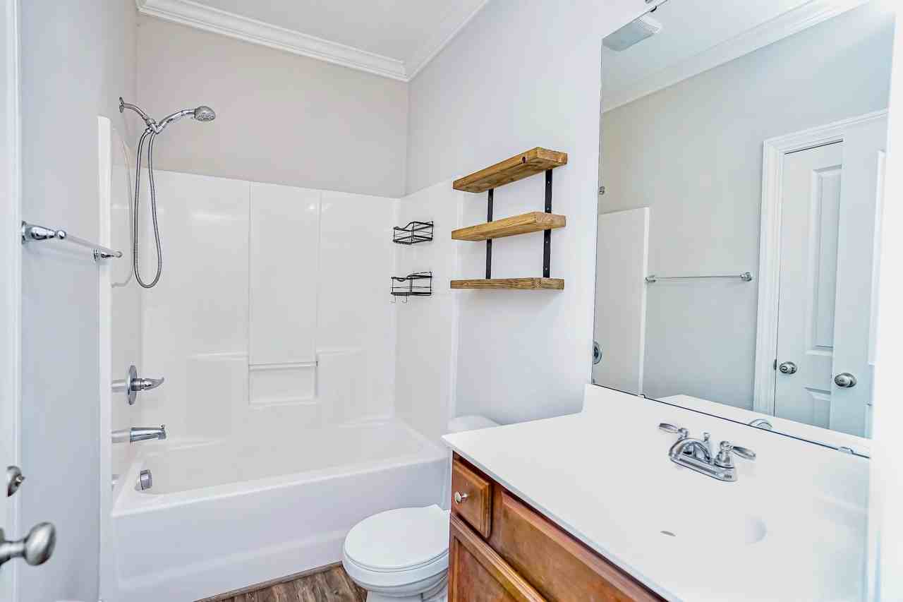 12 Lincoln St #1 - Photo 6 of 13