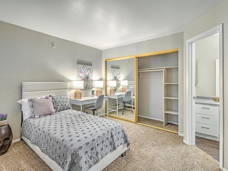 4000 E Bonanza Rd #Llc - Photo 7 of 24