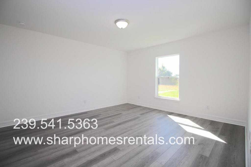 4142 Ne 20th Pl - Photo 5 of 13