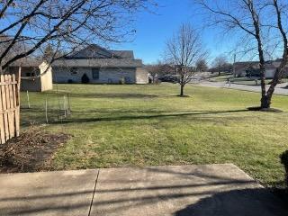 459 S Wolf Creek St - Photo 3 of 13