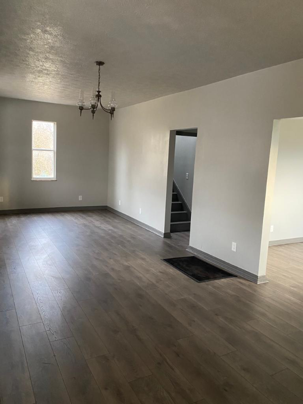 2021 Arthur St - Photo 2 of 16