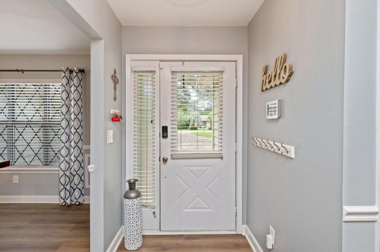 615 Saint Martin Cv - Photo 3 of 19