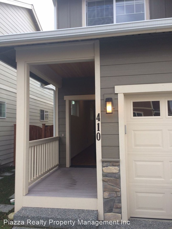 408/410 Lily Lane - Photo 2 of 12