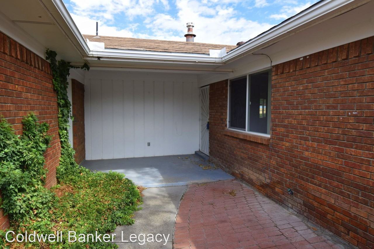 13131 Cedarbrook Ave Ne - Photo 2 of 20