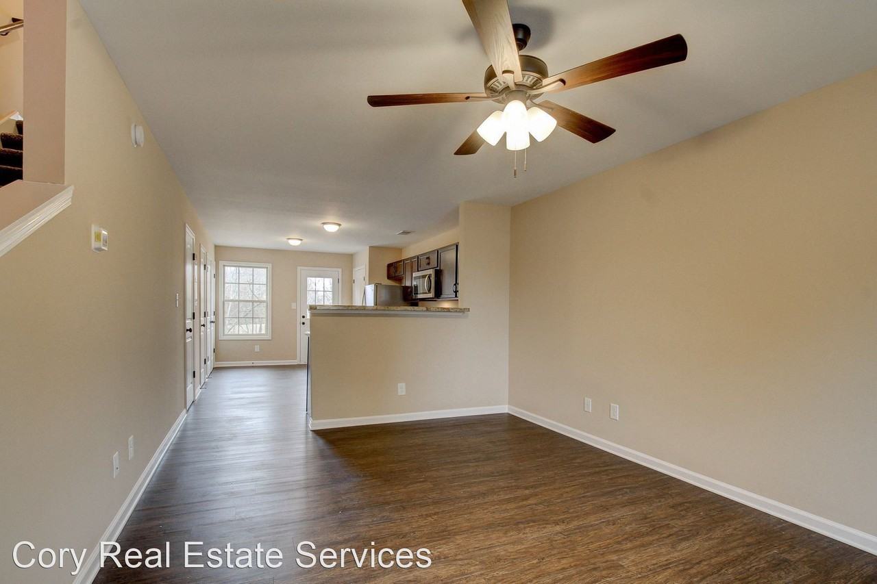 246 Fairview Lane - Photo 3 of 14