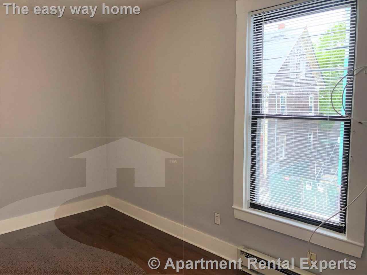 320 Somerville Ave #22 - Photo 4 of 9