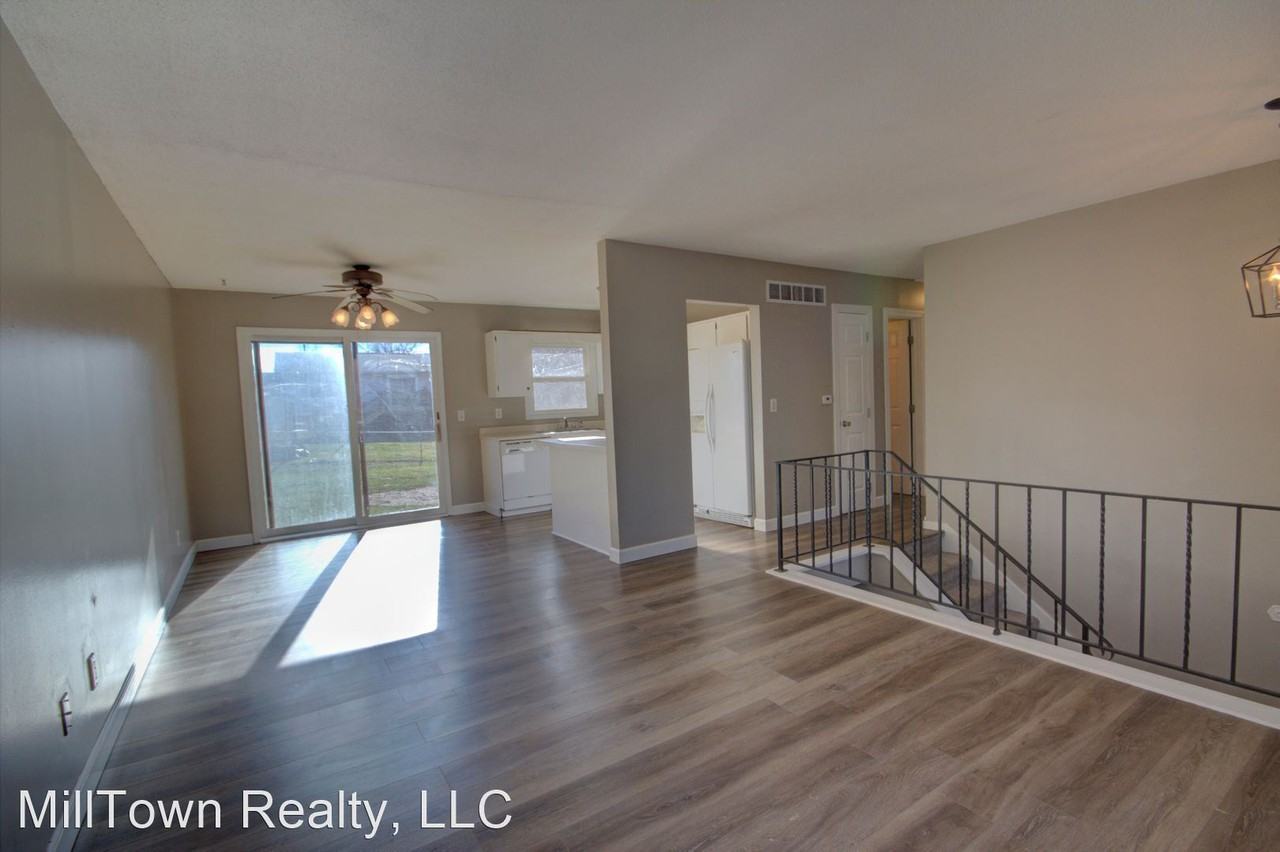 3227 Sunburst Dr - Photo 3 of 28