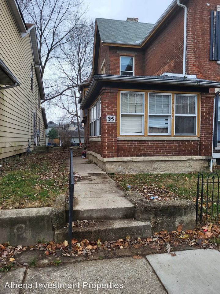 35 HUFFMAN AVE - Photo 2 of 14