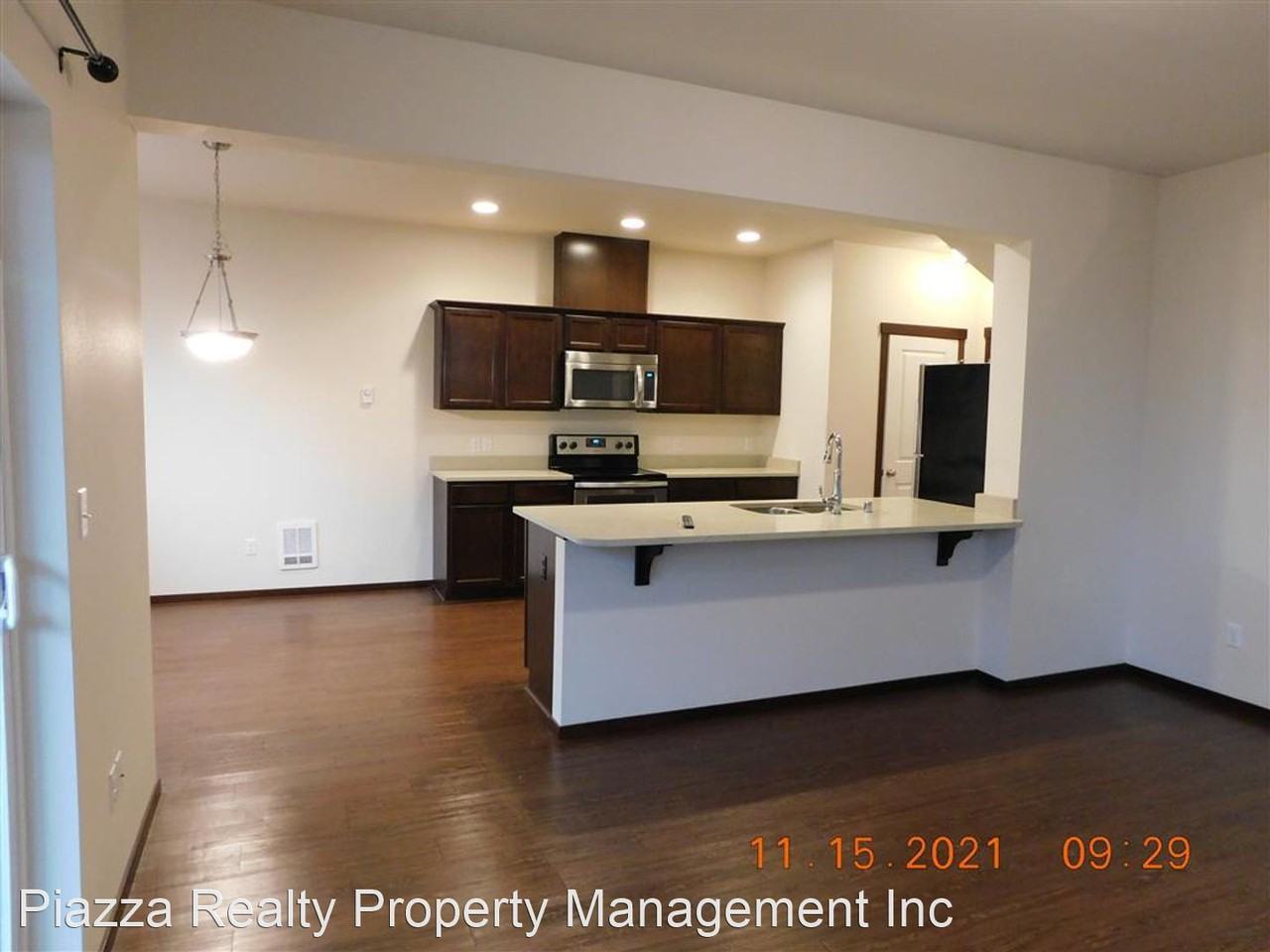 576/578 Neff Circle - Photo 3 of 16