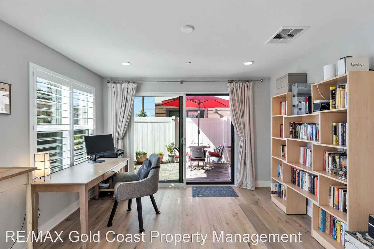 1081 Canal St - Photo 2 of 43