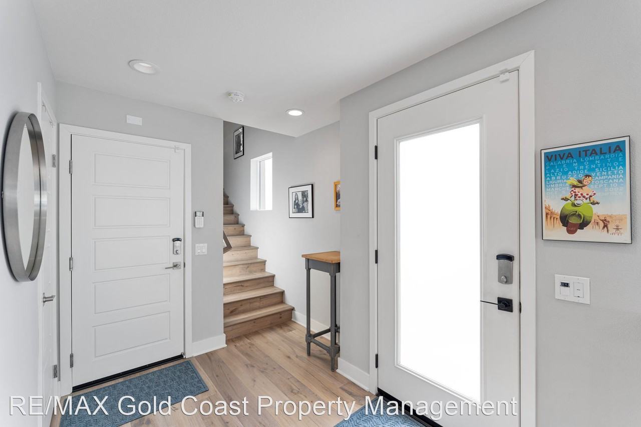 1081 Canal St - Photo 3 of 43