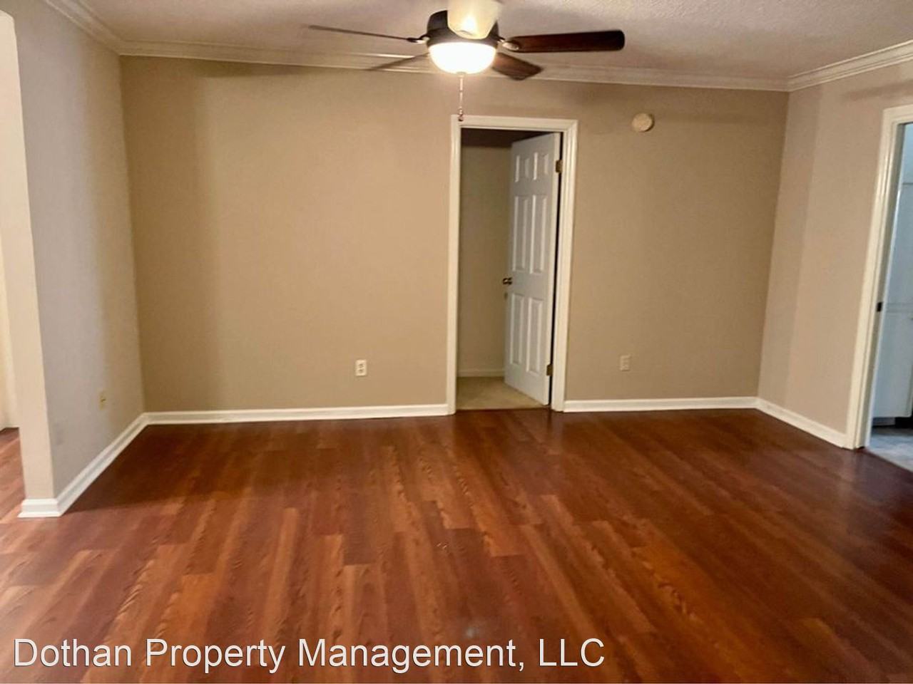 14 Williamsburg Pl - Photo 2 of 21