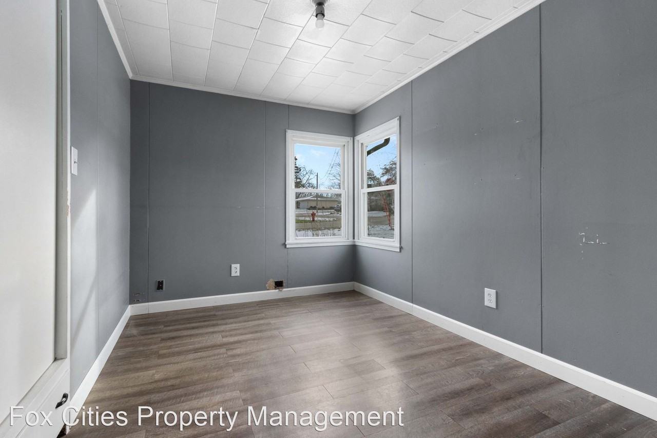 East Ontario Street - Photo 3 of 20