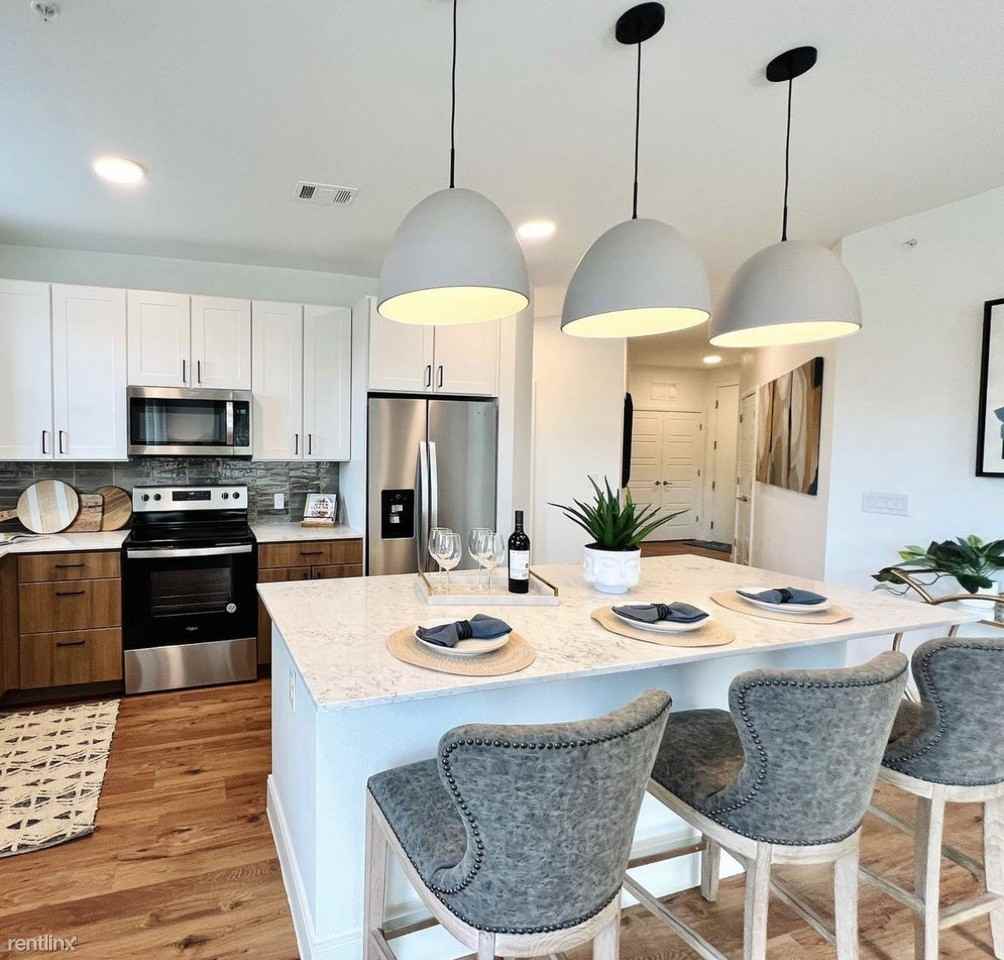 16200 Bridgeland High School Rd - Photo 3 of 12