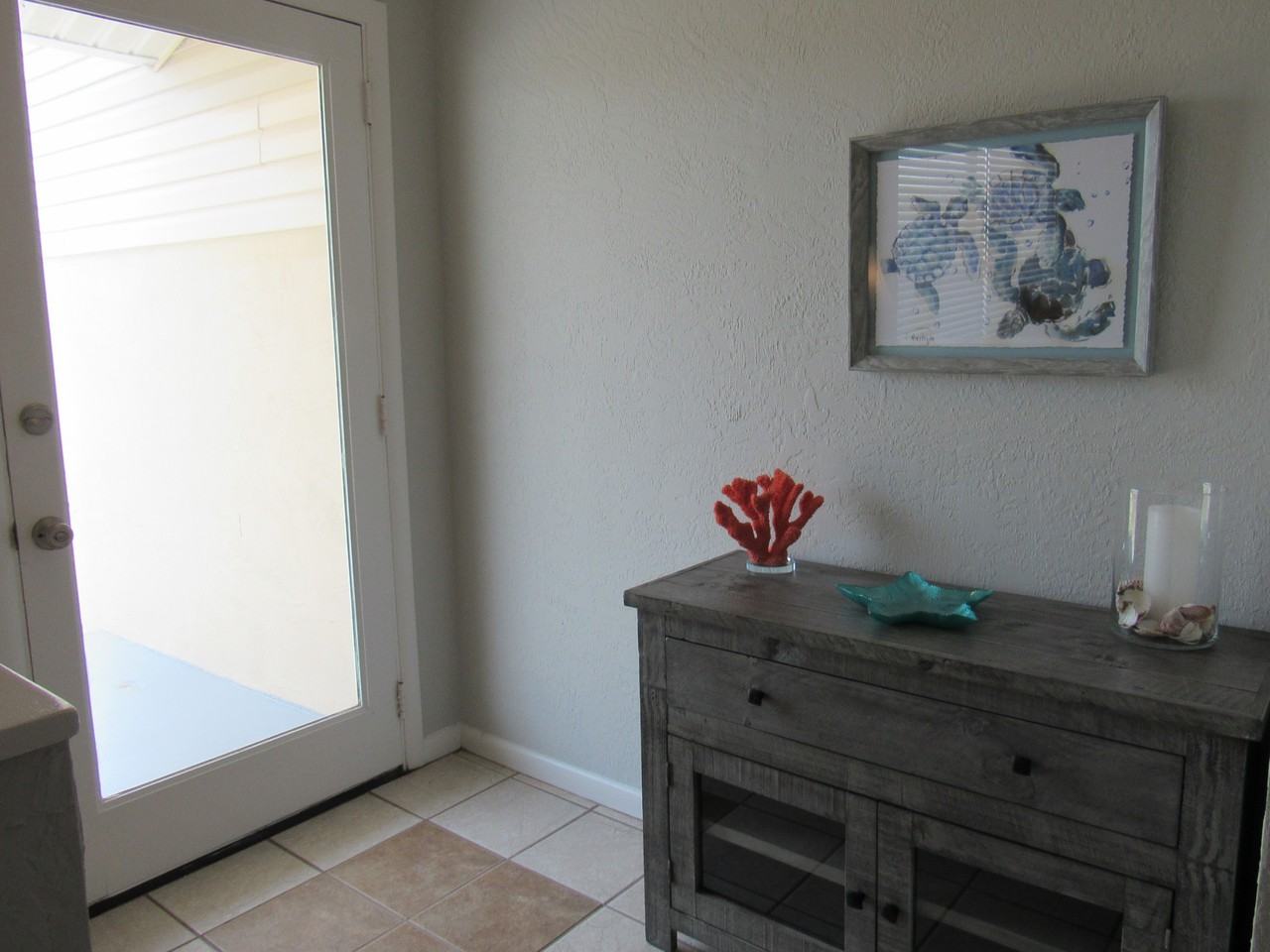 3934 Oriole Ave - Photo 2 of 18