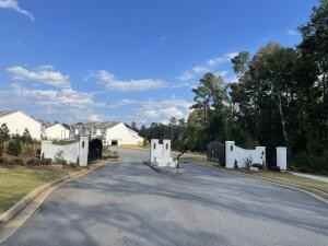 2439 Sequoia Trl - Photo 2 of 15