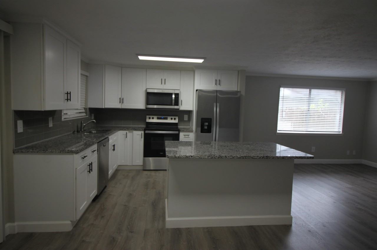 3915 Oriely Dr #1 - Photo 3 of 18