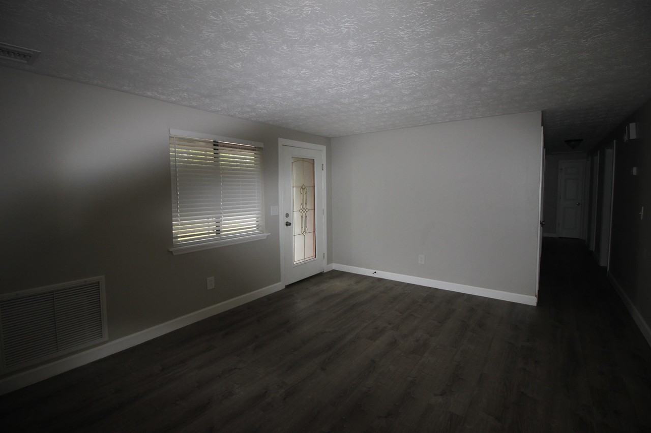 3915 Oriely Dr #1 - Photo 5 of 18