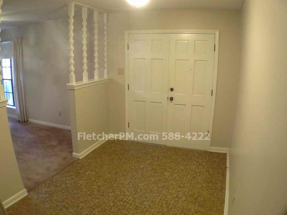 18402 Fawn Tree Dr - Photo 2 of 11