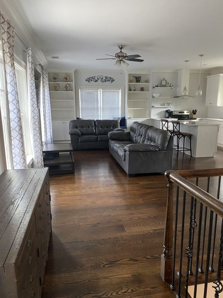 2972 Lookout Pl Ne #C - Photo 3 of 12