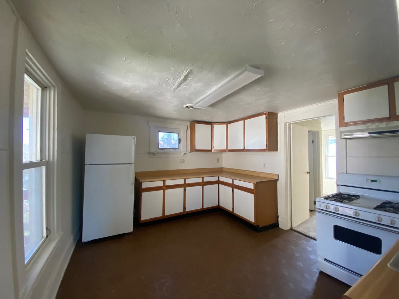 1009 Venice Ave #2 - Photo 3 of 10