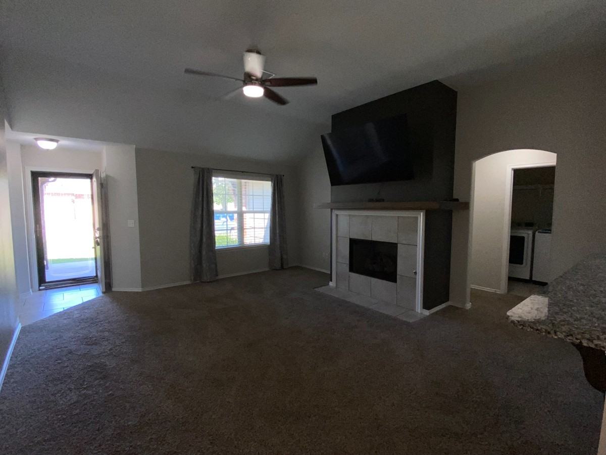 2217 N 7th St #1 - Photo 3 of 21