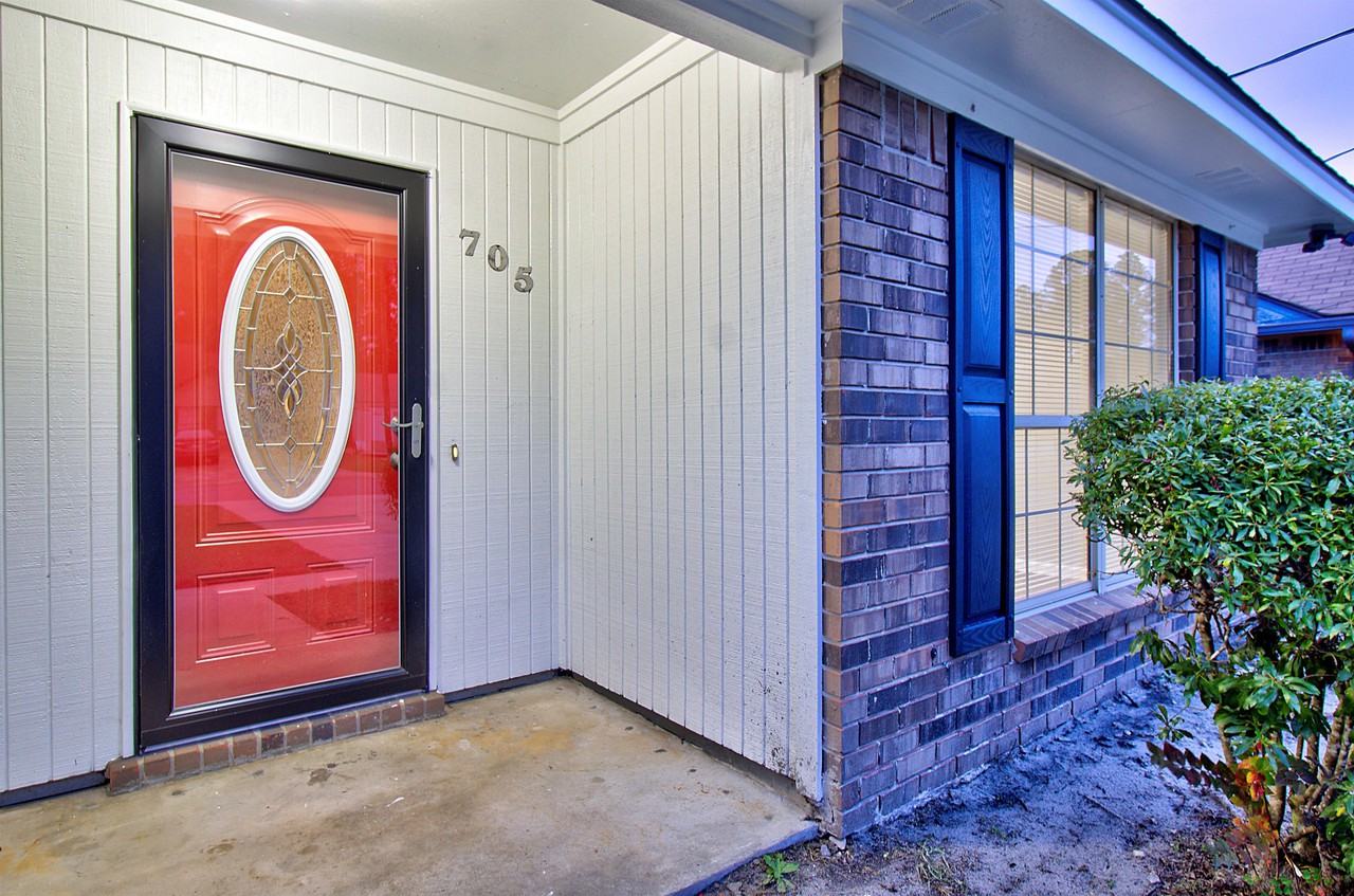 705 Edgewood Court #1 - Photo 3 of 15