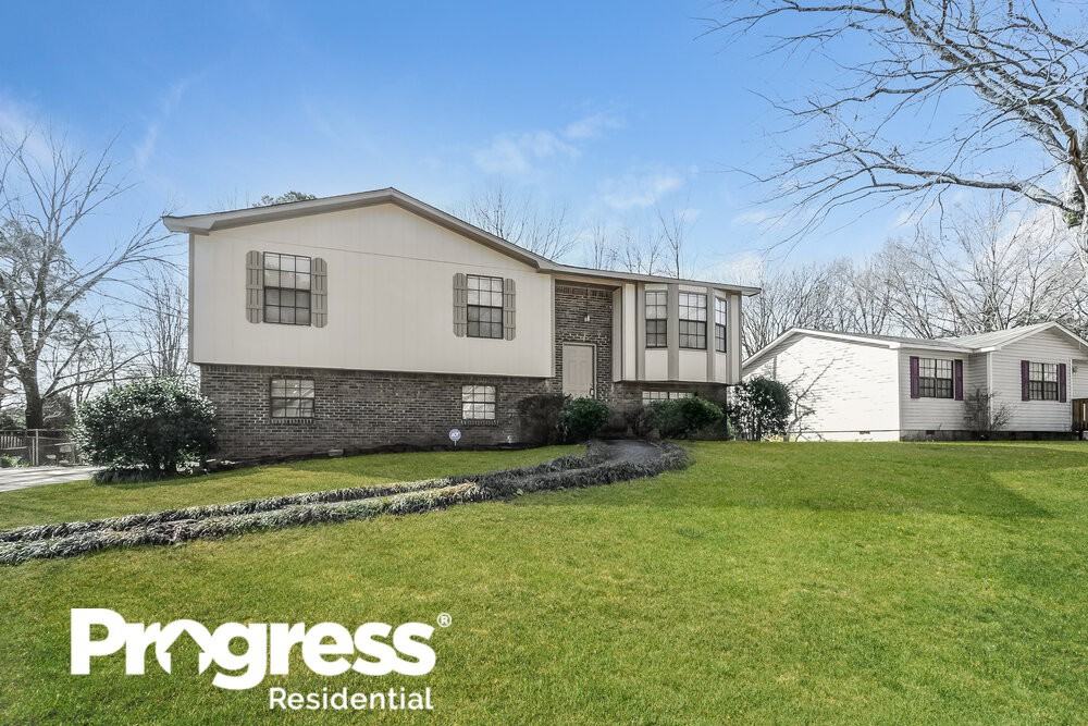 773 15th Ct Nw - Photo 3 of 25