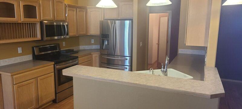 463 Anthony Dr - Photo 4 of 7