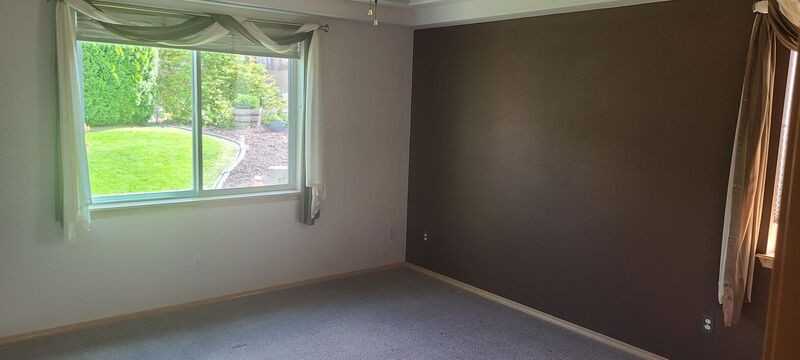 463 Anthony Dr - Photo 6 of 7