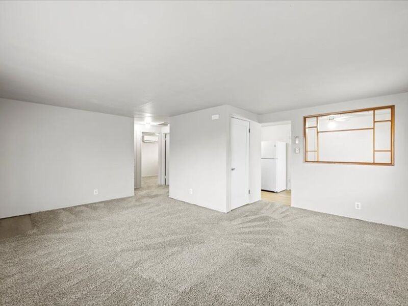 1824 N 11th Ave - Photo 4 of 13