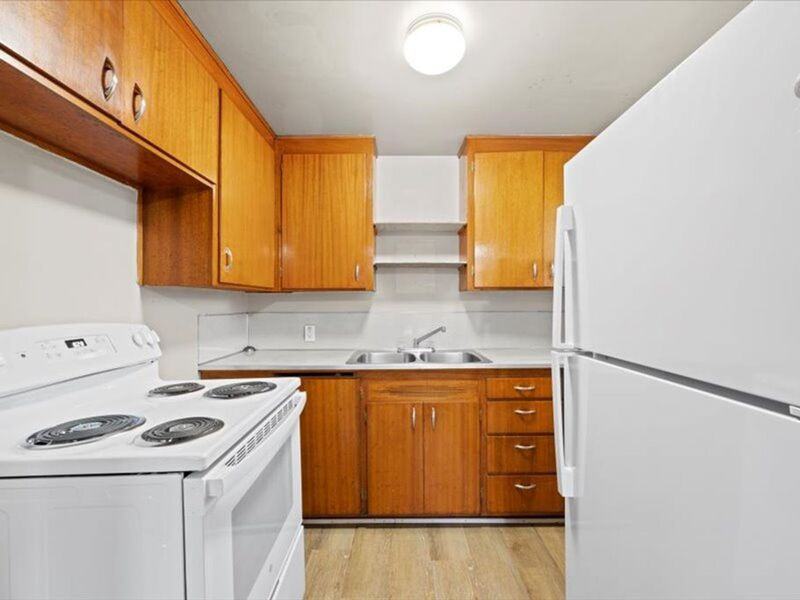 1824 N 11th Ave - Photo 5 of 13