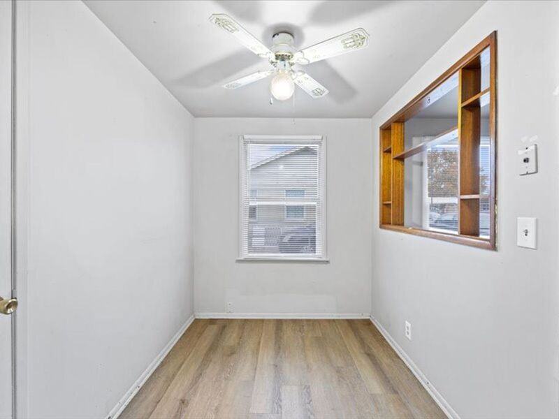 1824 N 11th Ave - Photo 6 of 13