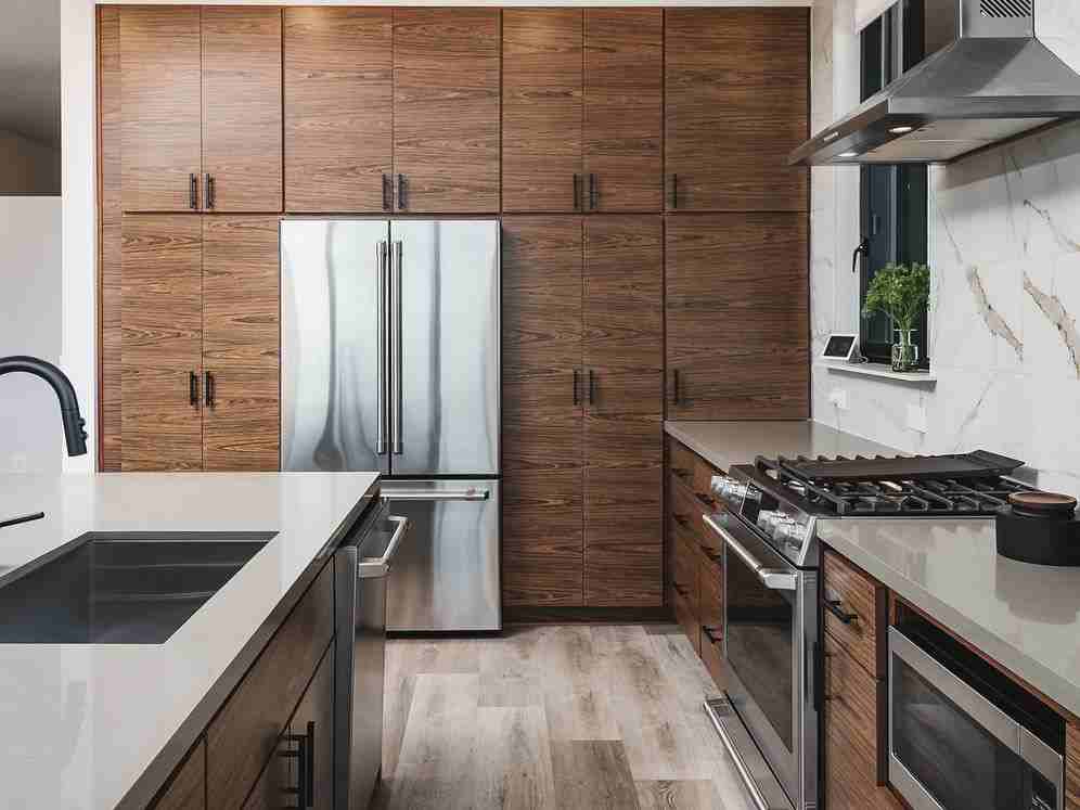 Avalon Hawk - Photo 2 of 29