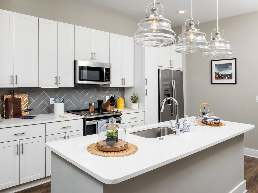 Avalon Highland Creek - Photo 2 of 41