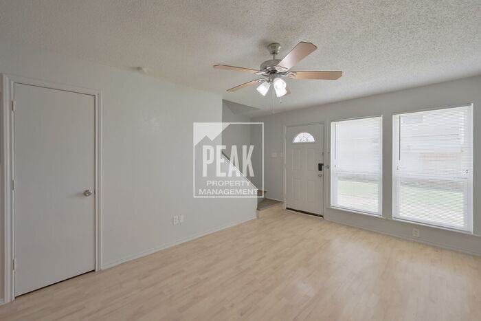 4957 Miller Ave - Photo 2 of 11