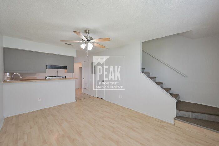 4957 Miller Ave - Photo 3 of 11