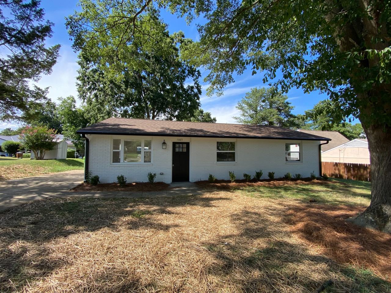 1003 Hadley Rd - Photo 3 of 20