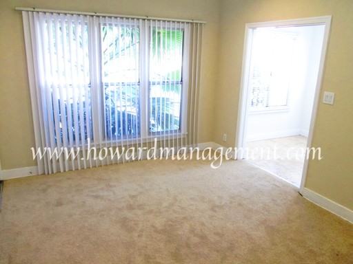 3921 Walton Ave - Photo 3 of 10