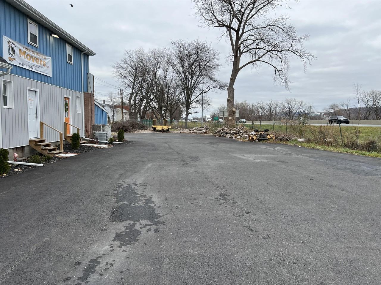 594 Broadway - Photo 3 of 18