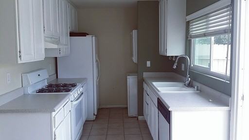 8371 Benjamin Dr - Photo 3 of 8