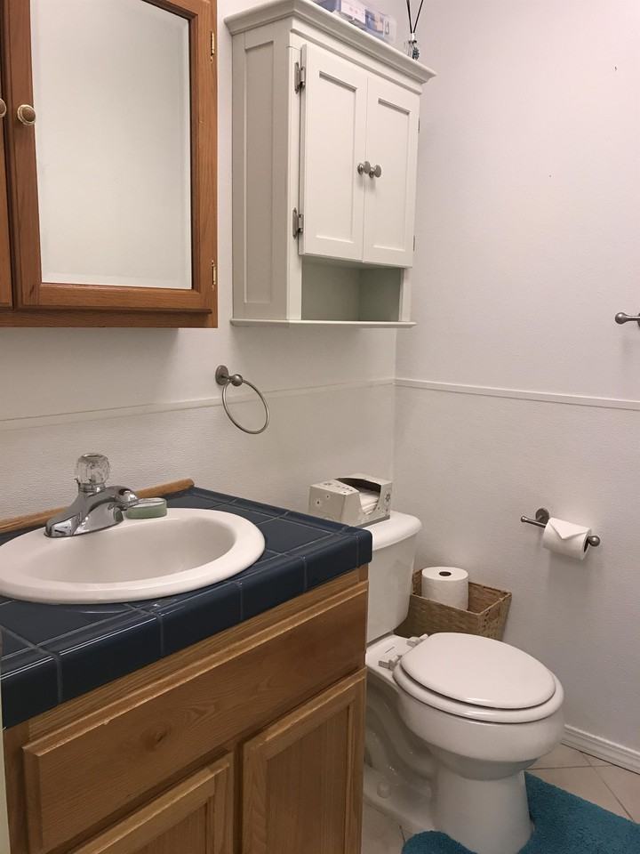 3901 Glenwood St #C - Photo 7 of 19