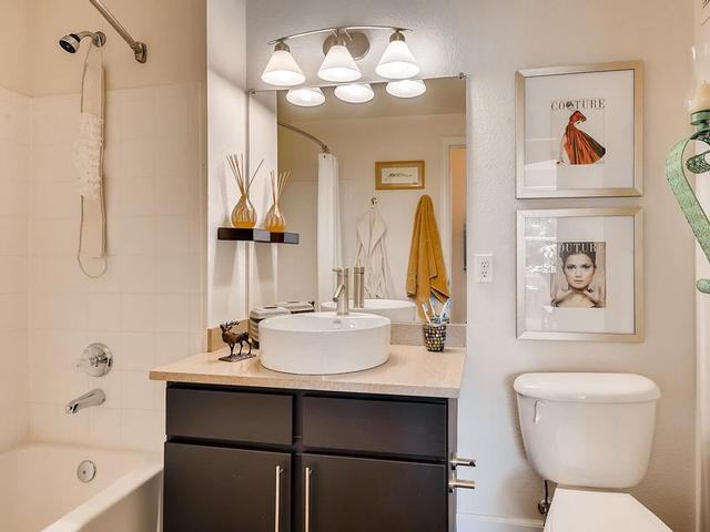 19600 Clubhouse Dr - Photo 4 of 26