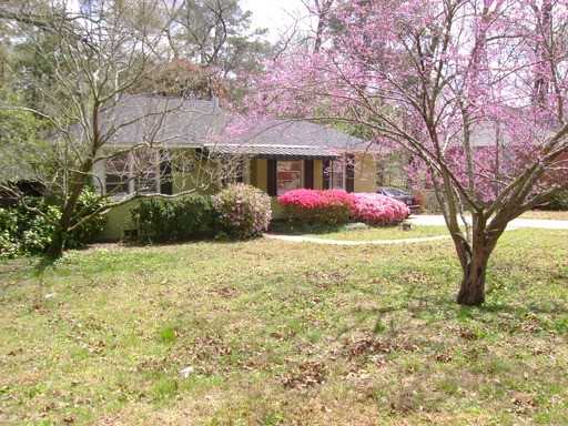 2524 Marling Dr - Photo 2 of 11