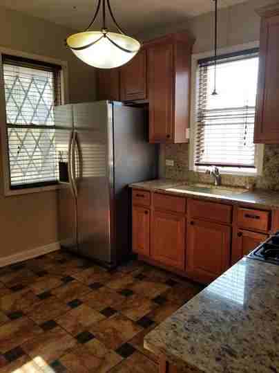 9331 S Evans Ave - Photo 2 of 8