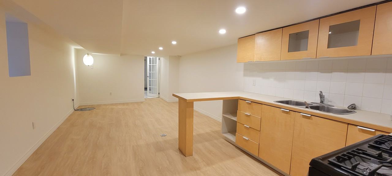 186 Gladstone Avenue #1B - Photo 2 of 13