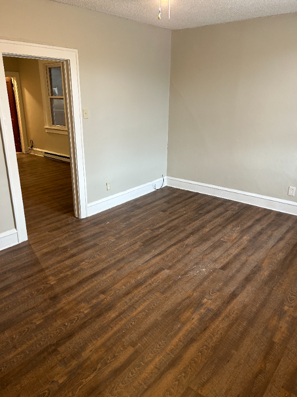 313 E Broad St #2E