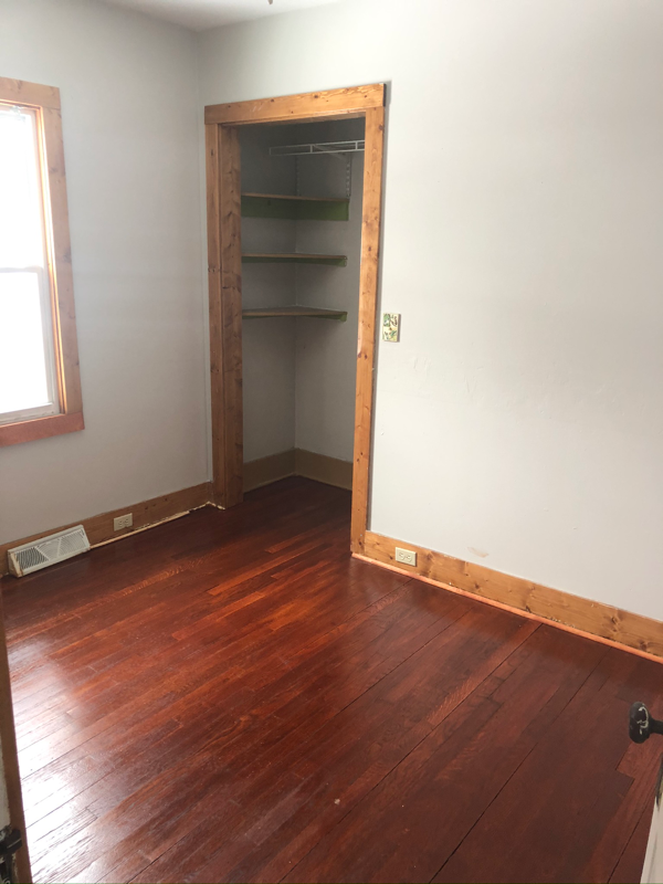 3423 Osler Ave - Photo 4 of 19